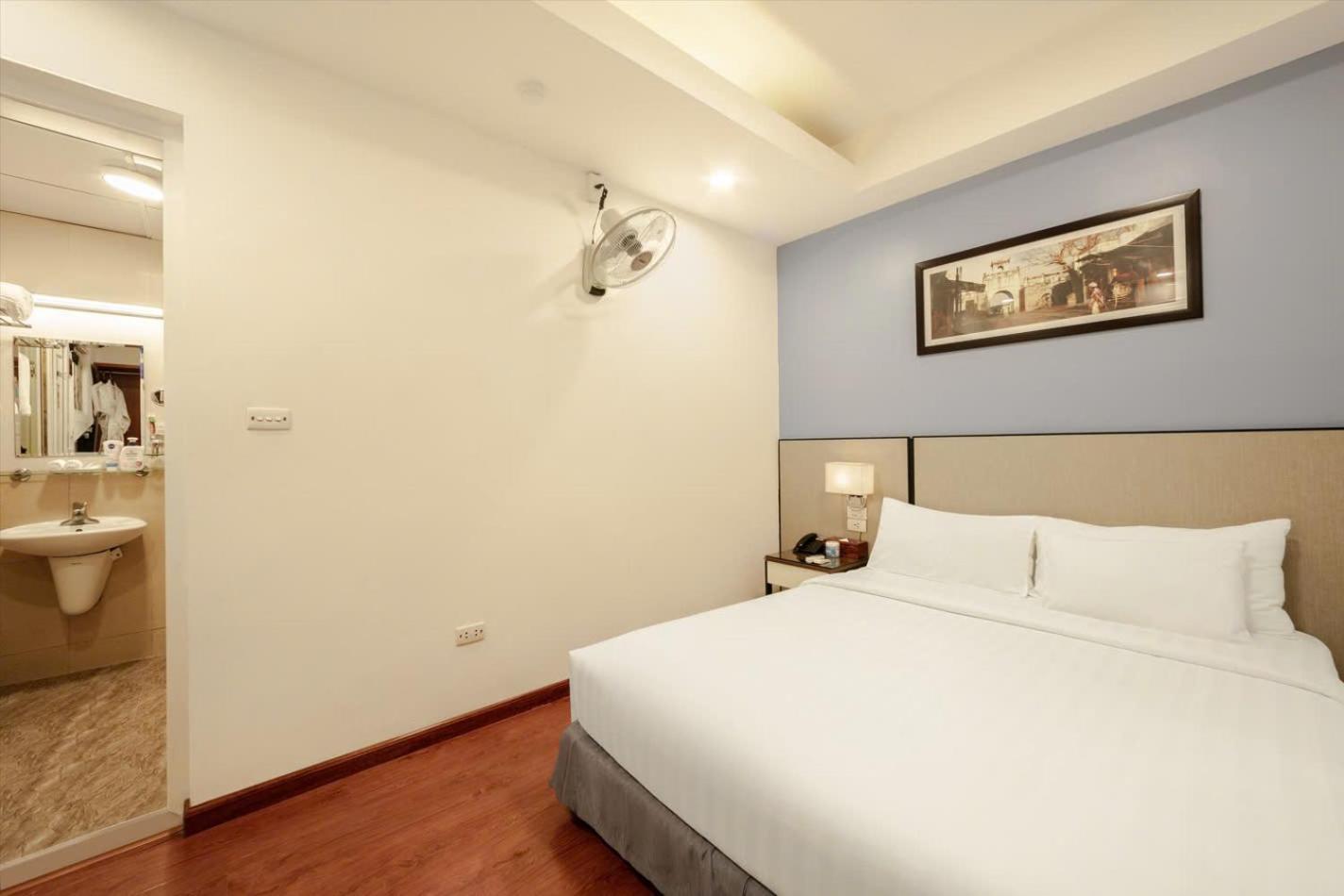 A25 Hotel - 46 Chau Long Hanoi Bagian luar foto