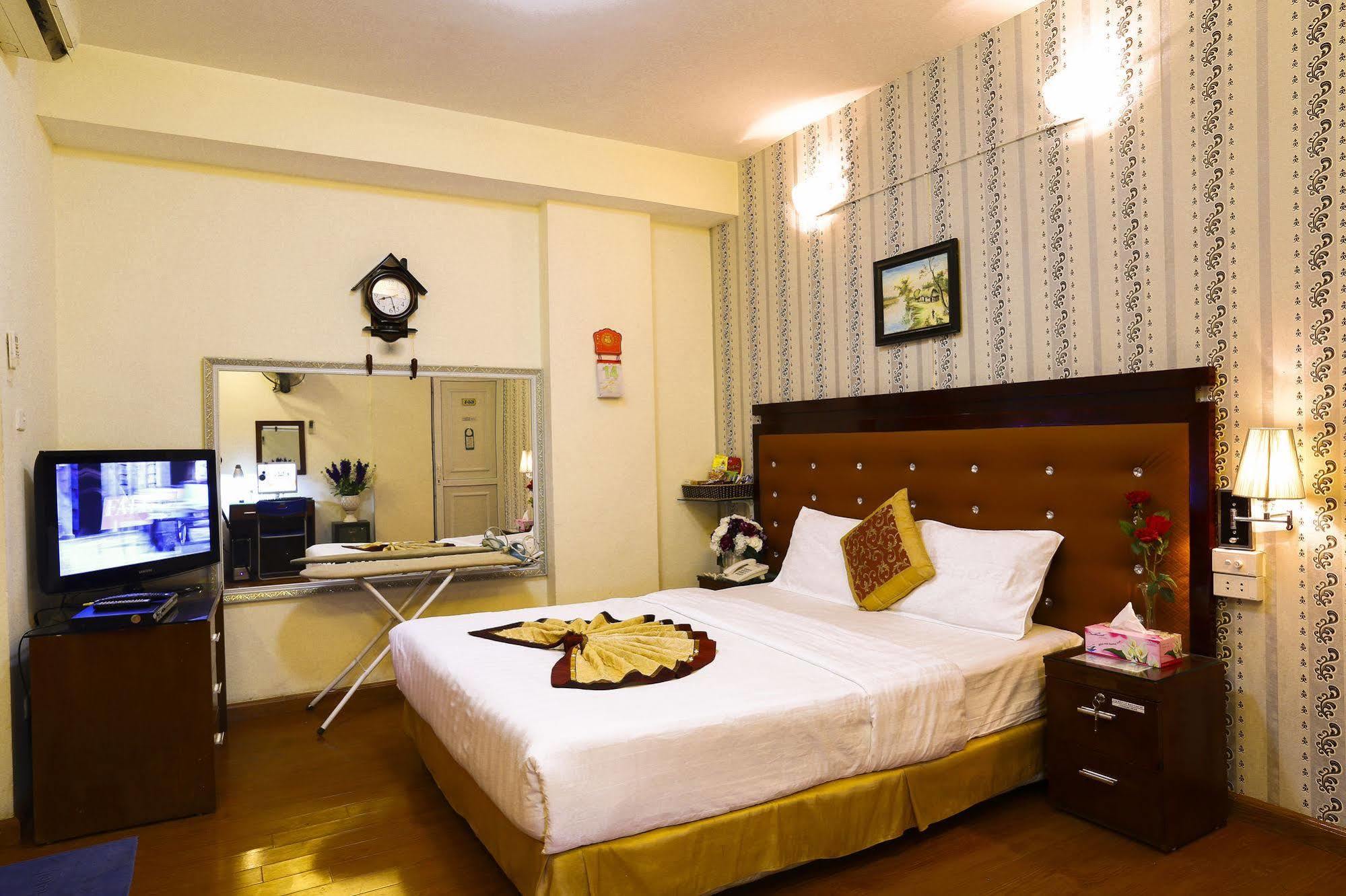 A25 Hotel - 46 Chau Long Hanoi Bagian luar foto