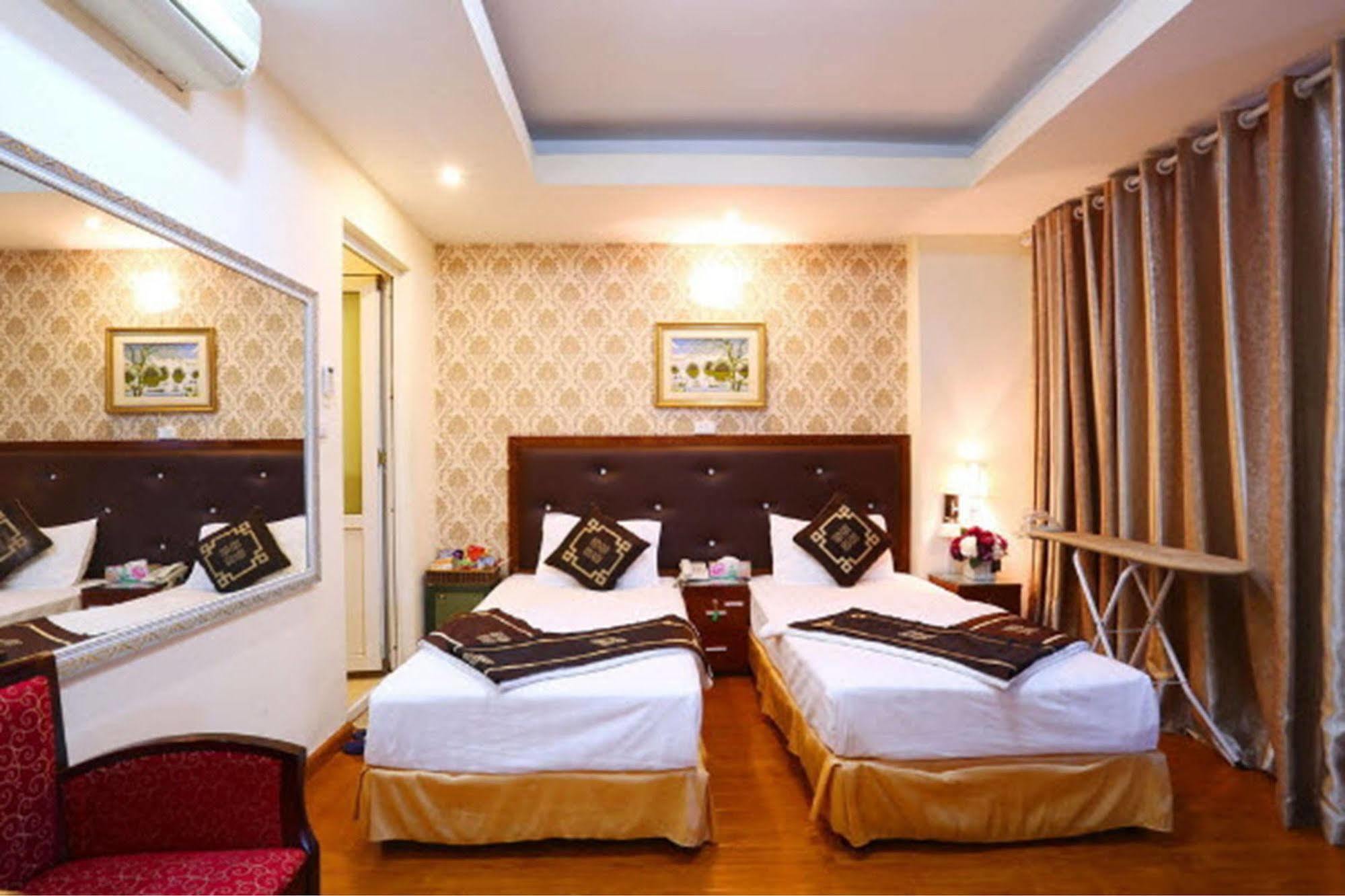 A25 Hotel - 46 Chau Long Hanoi Bagian luar foto